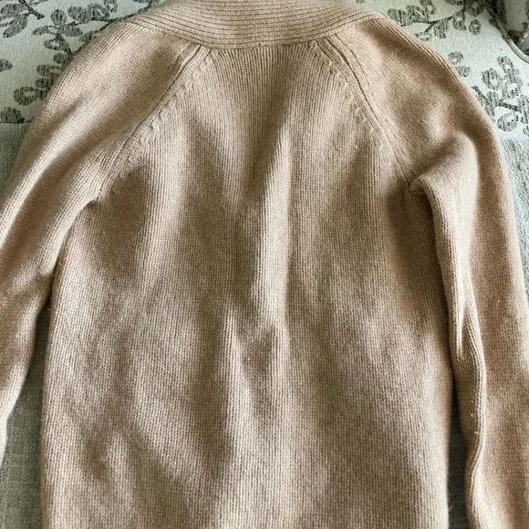 Women’s Madewell Button Sweater Size Small 100% Merino Wool Tan GUC - Picture 9 of 10